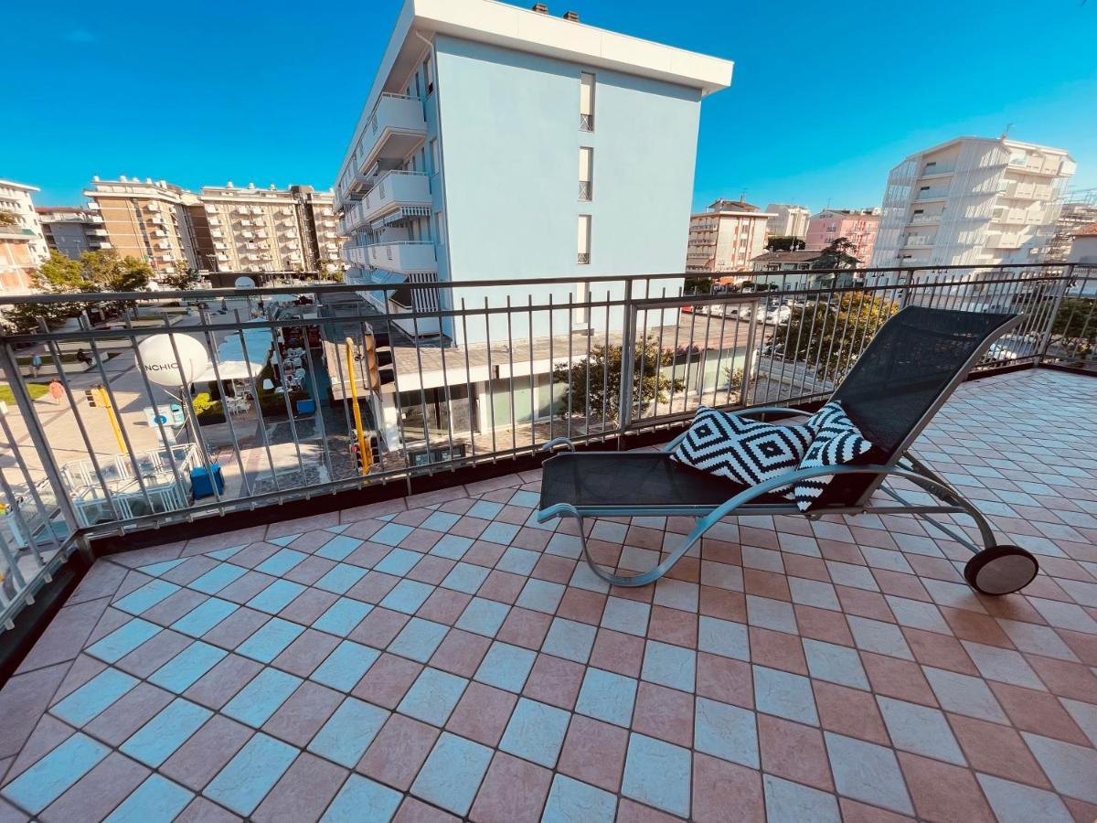 Family Apartment Piazza Milano - Jesolo 外观 照片