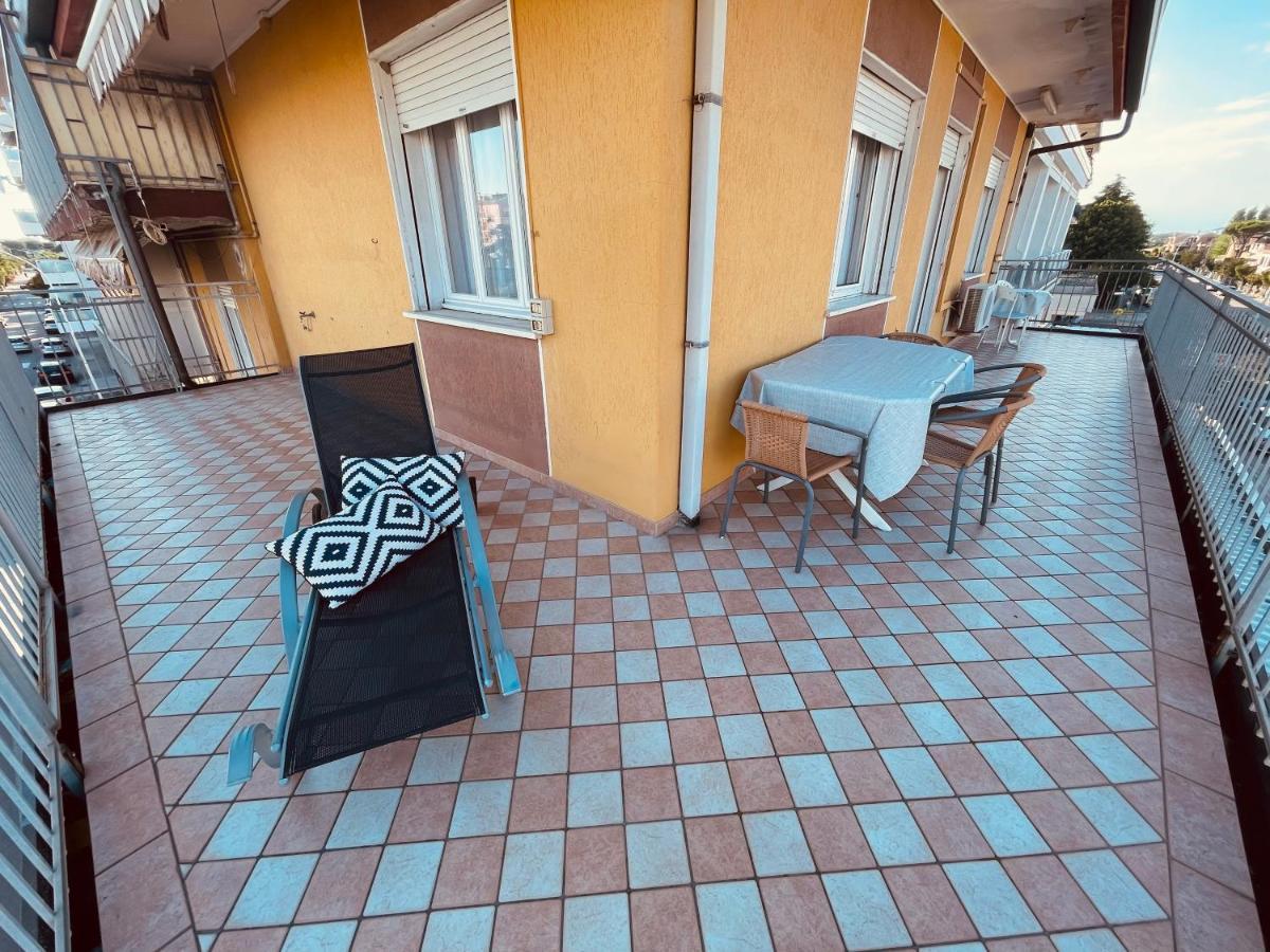 Family Apartment Piazza Milano - Jesolo 外观 照片